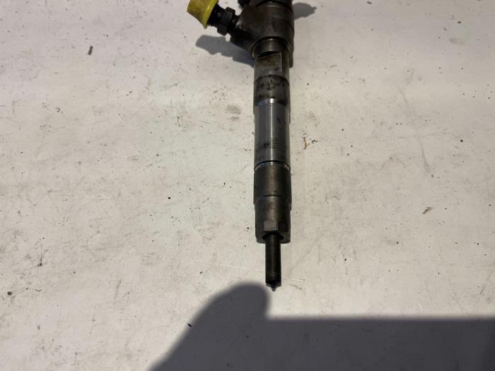 Verstuiver (diesel) van een Mercedes-Benz A (177.0) 1.5 A-180d 2020