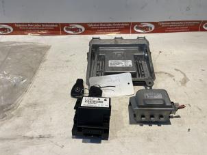 Gebruikte Kontaktslot + computer Mercedes B (W245) 2.0 B-200 16V Turbo Prijs € 198,00 Margeregeling aangeboden door Tijdeman Mercedes Onderdelen
