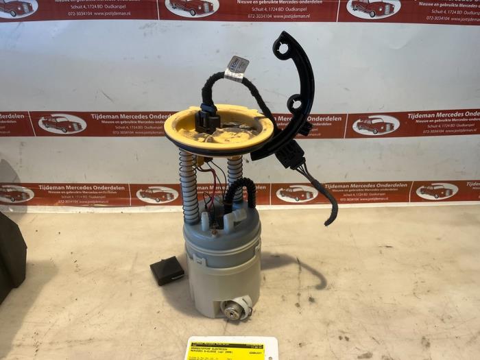 Gebruikte Tank element Pomp Mercedes B (W245) 1.7 B-170 16V Prijs € 65,00 Margeregeling aangeboden door Tijdeman Mercedes Onderdelen