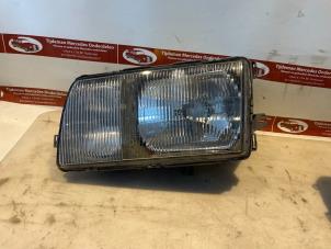 Gebruikte Linker Koplamp Mercedes S (W126) 380 SE,SEL Prijs € 90,00 Margeregeling aangeboden door Tijdeman Mercedes Onderdelen