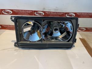 Nieuwe Linker Koplamp Mercedes C/CE (C123) 280 CE Prijs € 181,50 Inclusief btw aangeboden door Tijdeman Mercedes Onderdelen