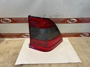Nieuwe Achterlicht rechts Mercedes C Combi (S202) 1.8 C180T 16V Prijs € 90,75 Inclusief btw aangeboden door Tijdeman Mercedes Onderdelen
