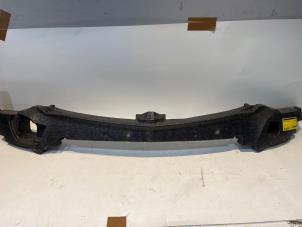 Gebruikte Bumpervulling voor Mercedes B (W246) 1.6 B-180 BlueEFFICIENCY Turbo 16V Prijs € 40,00 Margeregeling aangeboden door Tijdeman Mercedes Onderdelen