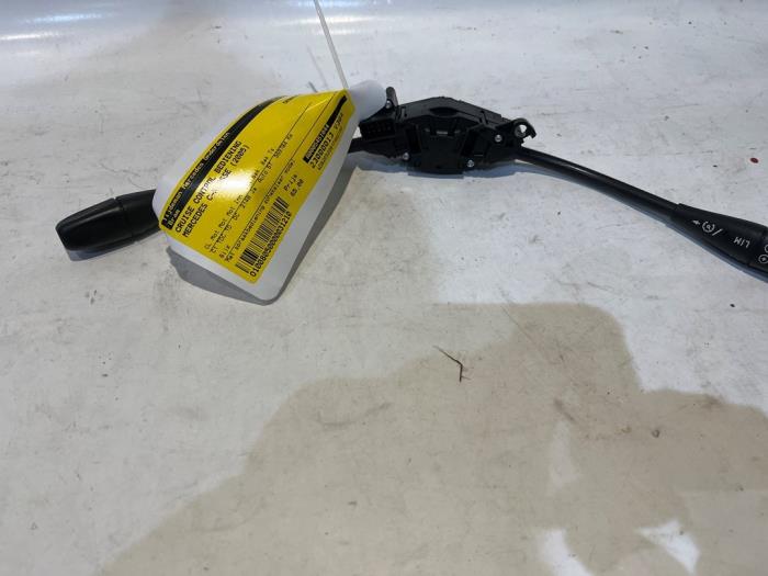 Gebruikte Cruise Control Bediening Mercedes C Combi (S203) 2.2 C-220 CDI 16V Prijs € 65,00 Margeregeling aangeboden door Tijdeman Mercedes Onderdelen