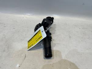 Nieuwe Thermostaathuis Mercedes A (W176) 1.5 A-180 CDI, A-180d 16V Prijs € 71,39 Inclusief btw aangeboden door Tijdeman Mercedes Onderdelen