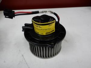 Gebruikte Chaufage Ventilatiemotor Mercedes ML I (163) 270 2.7 CDI 20V Prijs € 49,99 Margeregeling aangeboden door Tijdeman Mercedes Onderdelen