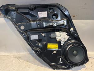 Gebruikte Ruitmechaniek 4Deurs links-achter Mercedes R (W251) 5.0 500 V8 32V 4-Matic Prijs € 49,00 Margeregeling aangeboden door Tijdeman Mercedes Onderdelen