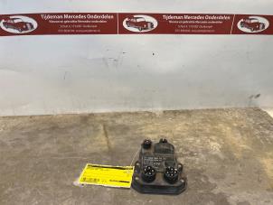 Gebruikte Module ontsteking Mercedes E (W124) 2.6 260 E Prijs € 150,00 Margeregeling aangeboden door Tijdeman Mercedes Onderdelen
