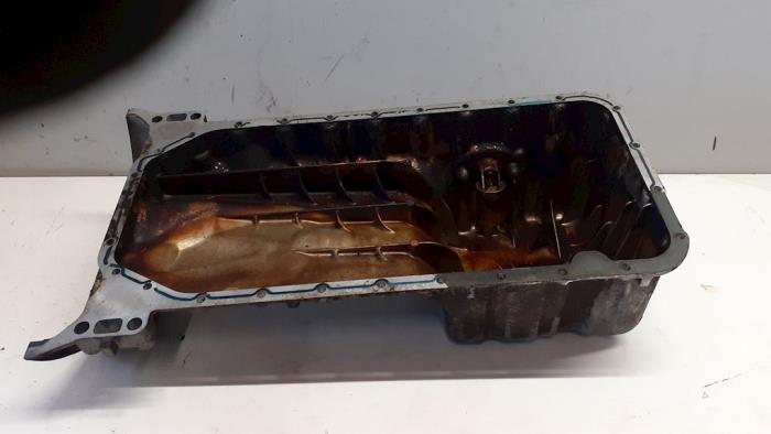 Gebruikte Carterpan Mercedes C (W203) 2.0 C-180 16V Prijs € 49,00 Margeregeling aangeboden door Tijdeman Mercedes Onderdelen