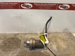 Gebruikte Accumulator Mercedes SL (R107) 350 SL Prijs € 125,00 Margeregeling aangeboden door Tijdeman Mercedes Onderdelen