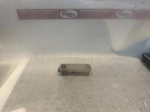 Gebruikte Binnenverlichting voor Mercedes S (W126) 280 SE,SEL Prijs € 75,00 Margeregeling aangeboden door Tijdeman Mercedes Onderdelen