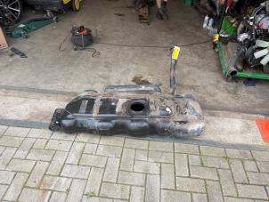 Gebruikte Brandstoftank Mercedes Sprinter 3t (903) 311 CDI 16V Prijs op aanvraag aangeboden door Tijdeman Mercedes Onderdelen