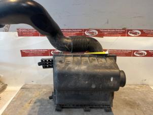 Gebruikte Luchtfilterhuis Mercedes Sprinter 3t (903) 311 CDI 16V Prijs € 42,35 Inclusief btw aangeboden door Tijdeman Mercedes Onderdelen