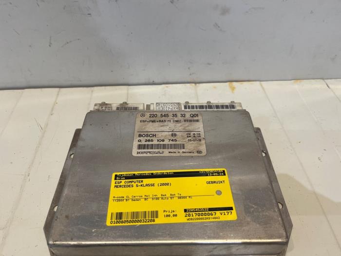 Esp computer van een Mercedes-Benz S (W220) 3.2 S-320 18V 2000