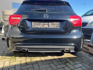 Gebruikte Achterbumper Mercedes A (W176) 1.6 A-180 16V Prijs € 400,00 Margeregeling aangeboden door Tijdeman Mercedes Onderdelen