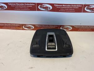 Gebruikte Binnenverlichting voor Mercedes ML III (166) 3.0 ML-350 BlueTEC V6 24V 4-Matic Prijs € 125,00 Margeregeling aangeboden door Tijdeman Mercedes Onderdelen