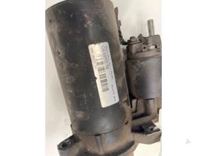 Startmotor van een Mercedes-Benz ML I (163) 270 2.7 CDI 20V 2003
