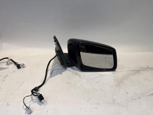 Gebruikte Buitenspiegel rechts Mercedes C Estate (S204) 1.8 C-180 CGI 16V Prijs € 175,00 Margeregeling aangeboden door Tijdeman Mercedes Onderdelen