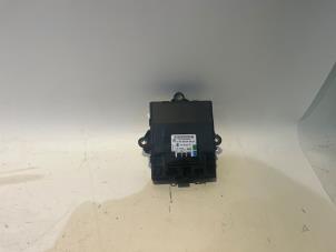 Gebruikte Module Centrale Deurvergrendeling Mercedes B (W245) 1.7 B-170 16V Prijs € 30,00 Margeregeling aangeboden door Tijdeman Mercedes Onderdelen