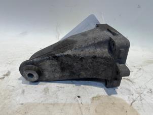 Gebruikte Motorrubber Mercedes C Estate (S204) 1.8 C-180 CGI 16V Prijs € 30,00 Margeregeling aangeboden door Tijdeman Mercedes Onderdelen