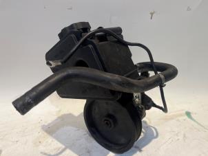 Gebruikte Pomp Servo Mercedes E (C207) E-350 CGI V6 24V Prijs € 169,00 Margeregeling aangeboden door Tijdeman Mercedes Onderdelen