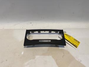 Gebruikte Dashboard deel Mercedes C Estate (S204) 1.8 C-180 CGI 16V Prijs € 25,00 Margeregeling aangeboden door Tijdeman Mercedes Onderdelen