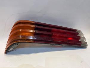 Gebruikte Achterlicht links Mercedes S (W116) 280 SE,SEL Prijs op aanvraag aangeboden door Tijdeman Mercedes Onderdelen