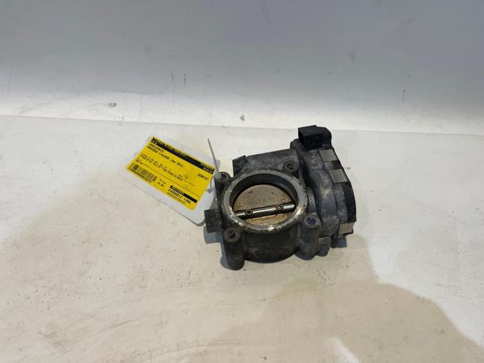Gebruikte Gasklephuis Mercedes C Estate (S204) 1.8 C-180 CGI 16V Prijs € 45,00 Margeregeling aangeboden door Tijdeman Mercedes Onderdelen