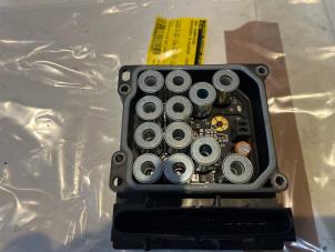 Computer ABS van een Mercedes-Benz A (W169) 1.5 A-150 16V 2005