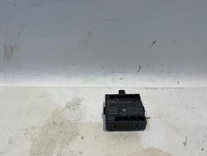 Gebruikte Deur module Mercedes A (W176) 1.6 A-180 16V Prijs € 30,00 Margeregeling aangeboden door Tijdeman Mercedes Onderdelen