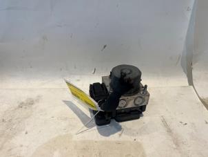 Gebruikte ABS Pomp Mercedes A (W176) 1.6 A-180 16V Prijs € 90,00 Margeregeling aangeboden door Tijdeman Mercedes Onderdelen