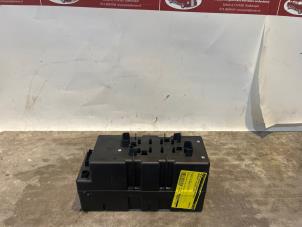 Gebruikte Motor Centrale Deurvergrendeling Mercedes S (W220) 3.2 S-320 18V Prijs € 300,00 Margeregeling aangeboden door Tijdeman Mercedes Onderdelen