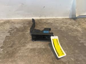 Gebruikte Gaspedaal Mercedes Vito (639.6) 2.2 115 CDI 16V Prijs € 48,40 Inclusief btw aangeboden door Tijdeman Mercedes Onderdelen