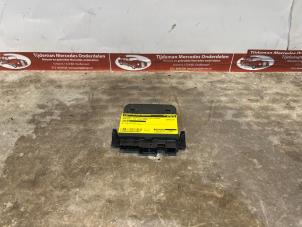 Gebruikte Deur module Mercedes CLK (R208) 2.0 200K Evo 16V Prijs € 60,00 Margeregeling aangeboden door Tijdeman Mercedes Onderdelen