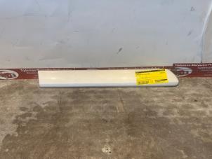 Gebruikte Sierstrip Mercedes CLK (R208) 2.0 200K Evo 16V Prijs € 35,00 Margeregeling aangeboden door Tijdeman Mercedes Onderdelen