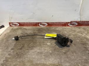 Gebruikte Achterklep Slotmechaniek Mercedes E (W211) 2.7 E-270 CDI 20V Prijs € 29,00 Margeregeling aangeboden door Tijdeman Mercedes Onderdelen