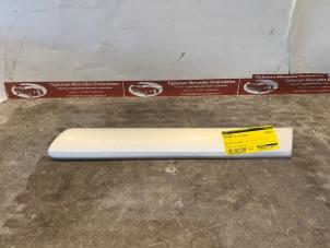 Gebruikte Sierstrip Mercedes CLK (R208) 2.0 200K Evo 16V Prijs € 35,00 Margeregeling aangeboden door Tijdeman Mercedes Onderdelen