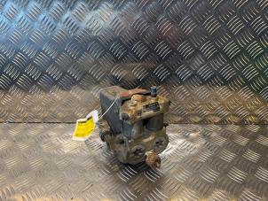 Gebruikte ABS Pomp Mercedes S (W126) 420 SE,SEL Prijs € 75,00 Margeregeling aangeboden door Tijdeman Mercedes Onderdelen