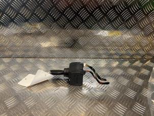 Gebruikte Sleutel + Contactslot Mercedes ML II (164/4JG) 3.0 ML-320 CDI 4-Matic V6 24V Prijs € 150,00 Margeregeling aangeboden door Tijdeman Mercedes Onderdelen