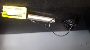 Gebruikte Cabriodak cilinder Mercedes SLK (R170) 2.0 200 16V Prijs € 125,00 Margeregeling aangeboden door Tijdeman Mercedes Onderdelen