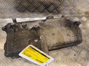 Gebruikte Kleppendeksel Mercedes B (W245) 2.0 B-180 CDI 16V Prijs € 35,00 Margeregeling aangeboden door Tijdeman Mercedes Onderdelen