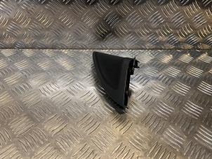 Gebruikte Tweeter Mercedes A (W176) 1.6 A-180 16V Prijs € 25,00 Margeregeling aangeboden door Tijdeman Mercedes Onderdelen