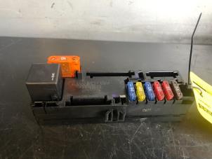 Gebruikte Zekeringkast Mercedes E Combi (S210) 2.4 E-240 V6 18V Prijs € 35,00 Margeregeling aangeboden door Tijdeman Mercedes Onderdelen