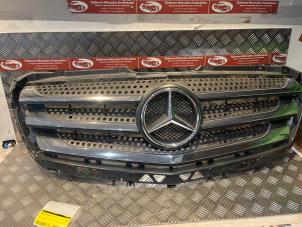 Nieuwe Grille Mercedes Sprinter 3,5t (906.63) 213 CDI 16V Euro 5 Prijs € 302,50 Inclusief btw aangeboden door Tijdeman Mercedes Onderdelen