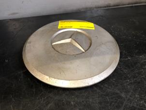 Gebruikte Wieldop Mercedes MB 100D (631/643) Prijs € 36,30 Inclusief btw aangeboden door Tijdeman Mercedes Onderdelen