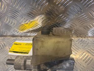 Gebruikte Remvloeistof reservoir Mercedes E (W124) 3.0 300 E Prijs € 30,00 Margeregeling aangeboden door Tijdeman Mercedes Onderdelen