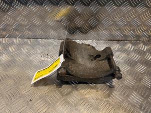 Gebruikte Dynamosteun onder Mercedes E (W124) 2.0 200 Prijs € 65,00 Margeregeling aangeboden door Tijdeman Mercedes Onderdelen