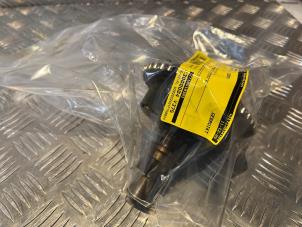 Gebruikte Nokkenas Tandwiel Mercedes C Combi (S203) 1.8 C-180K 16V Prijs € 45,00 Margeregeling aangeboden door Tijdeman Mercedes Onderdelen