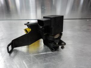 Gebruikte Sensor Gaspedaalpositie Mercedes C Combi (S202) 2.2 C-200 CDI 16V Prijs € 49,00 Margeregeling aangeboden door Tijdeman Mercedes Onderdelen