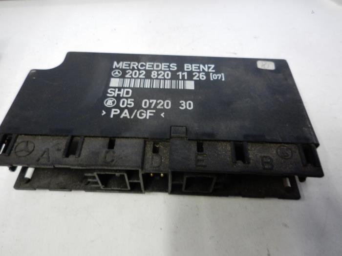 Gebruikte Sam module Mercedes C (W202) Prijs € 30,00 Margeregeling aangeboden door Tijdeman Mercedes Onderdelen